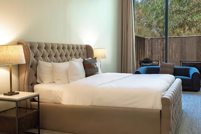 Premier, King Bed, Pool View, Calamigos Ranch Resort & Spa 2/3