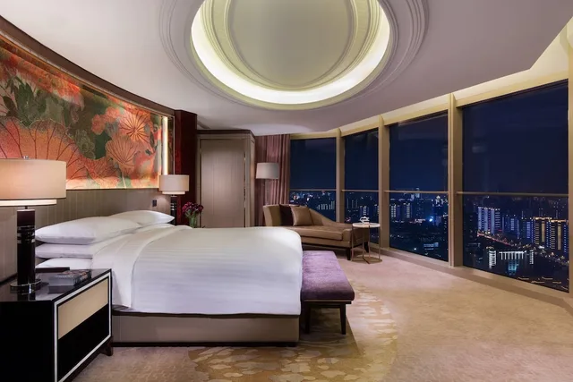 Room, King Bed, Changzhou Marriott Hotel 5/9