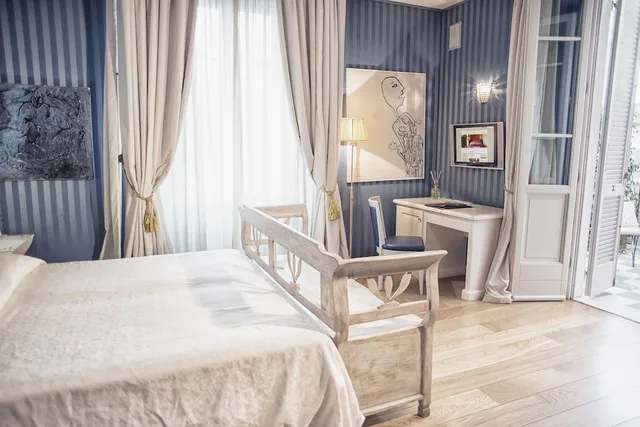 غرفة بريميوم بسرير كينج بشرفة، Palazzo Guiscardo 3/9