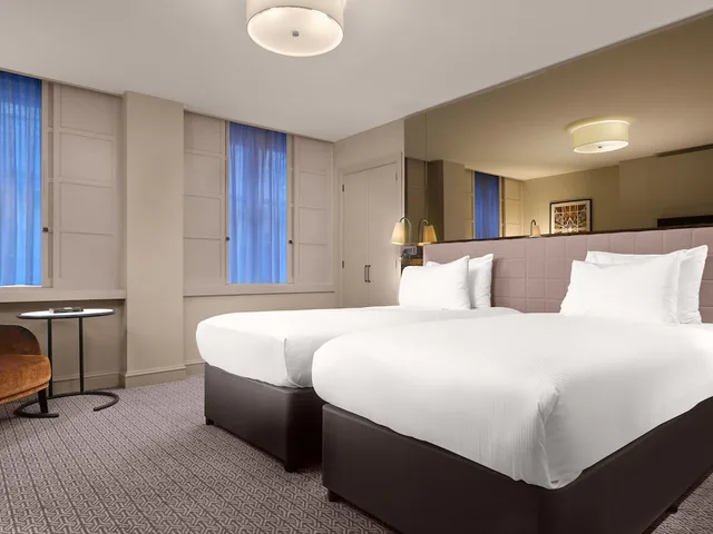 غرفة سوبيريور بسريرين منفصلين، Strand Palace Hotel 4/7