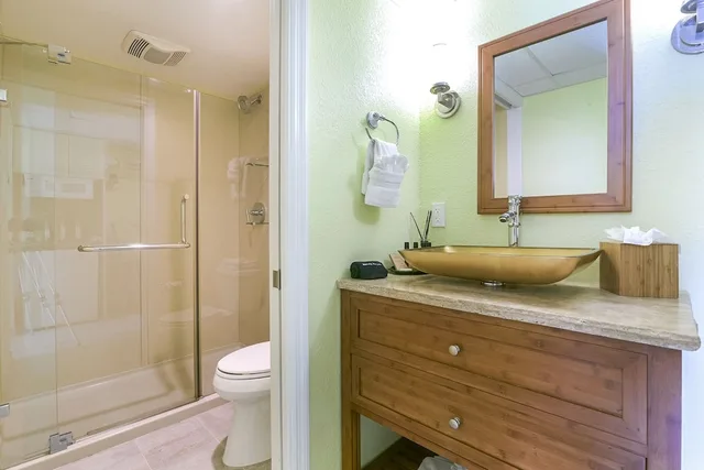 غرفة قياسية بسرير كينج بإطلالة على البحر، Glunz Ocean Beach Hotel and Resort 7/10