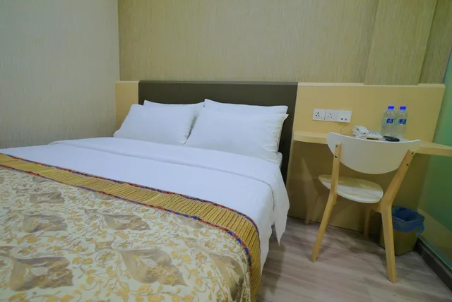Standard, Double Bed, No Window، 33 Boutique Hotel 4/6