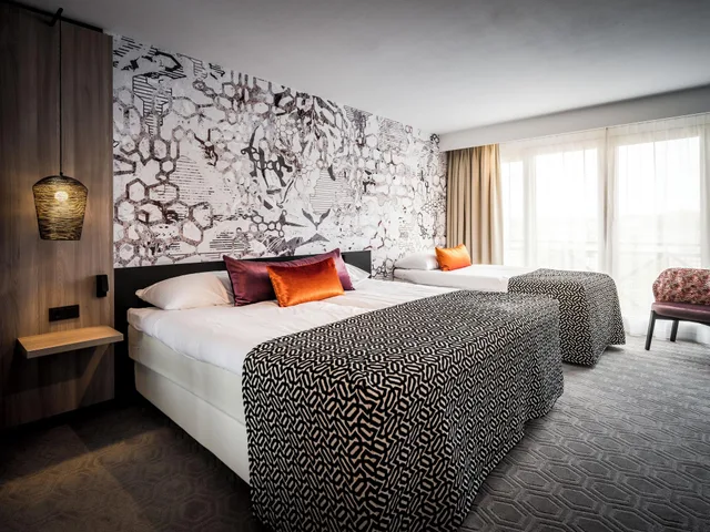 غرفة ديلوكس ثلاثية، Van der Valk Hotel Maastricht 1/2