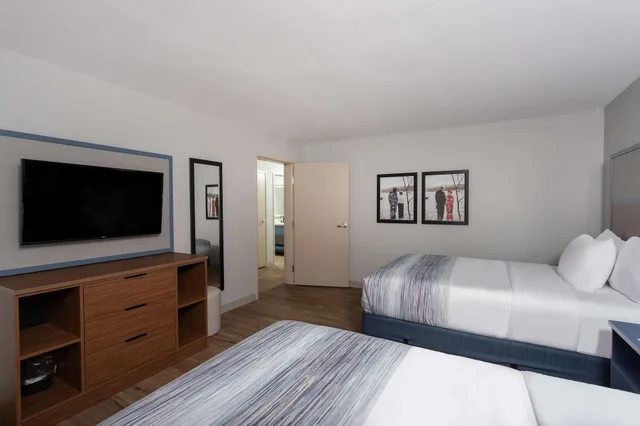 جناح بسريرين كوين بغرفة نوم واحدة، AmericInn by Wyndham San Angelo 1/1
