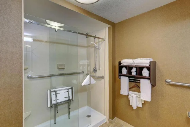 غرفة سوبيريور بسرير كينج، Hampton Inn Nashville-I-24 Hickory Hollow 4/4