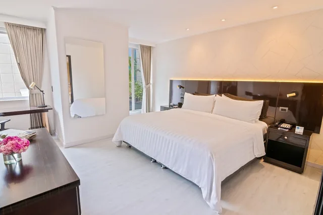 Classic, King Bed, GHL Hotel Porton Medellin 7/10