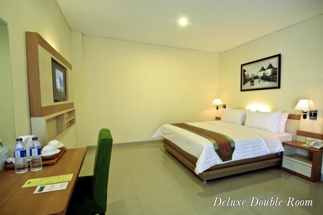 غرفة ديلوكس بسرير كينج، De Batara Hotel 2/8