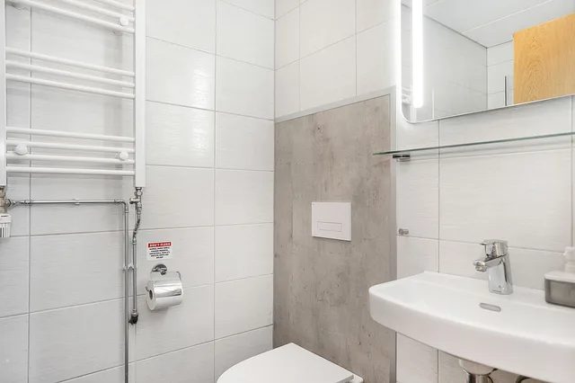 Basement, Studio, Twin Beds، Einholt Apartments 4/6