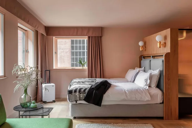 Studio, Twin Beds, Accessible, Whitworth Locke 6/9