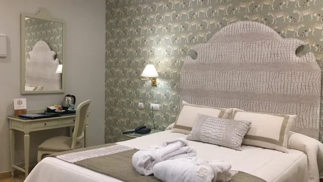 غرفة بسرير مزدوج، ADRIANO HOTEL 3/4