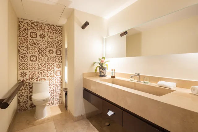Junior Suite, River View, Hotel Xcaret Mexico 2/3