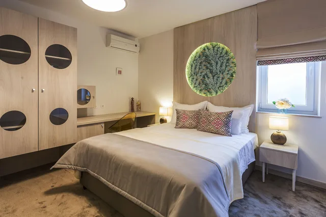 جناح فاخر بشرفة بغرفتي نوم، Boban Luxury Suites 1/8