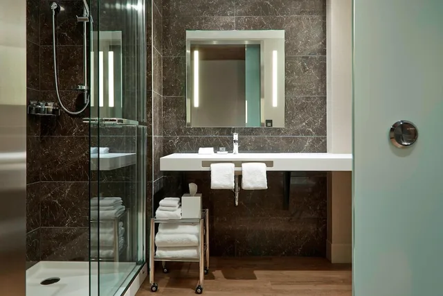 غرفة بسريرين مزدوجين لذوي الإعاقة، Ac Hotel By Marriott Minneapolis Downtown 4/7