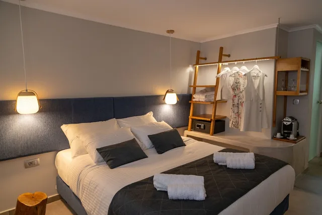 Semi Basement, Standard, 2 Queen Beds، Glykeria Mini Suites 1/2