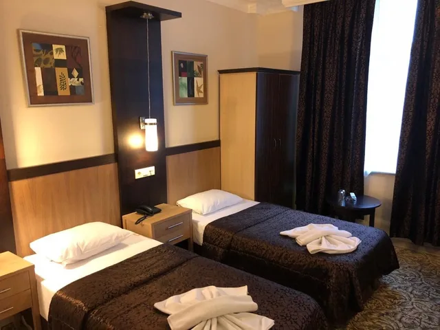 غرفة كلاسيكية ثلاثية بسرير فردي، Topkapi Hotel 2/5