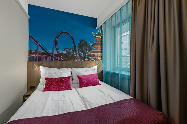 جناح جونيور، Profilhotels Richmond 1/2