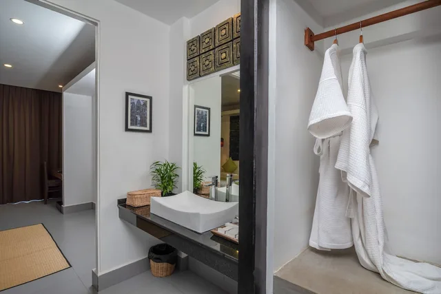 Deluxe, King Bed, Pool Access، Ladear Priviledge Rooms 8/10