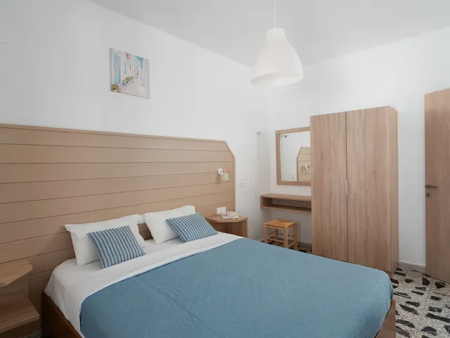 شقة بسرير مزدوج وسريرين منفصلين بغرفة نوم واحدة، Spiros Soula Hotel 3/7