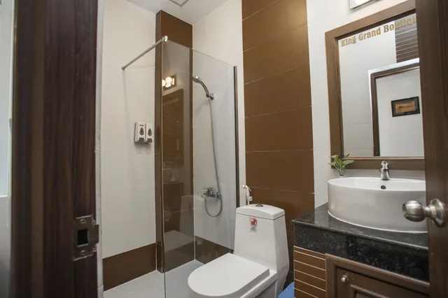غرفة ديلوكس بسرير كوين، KING GRAND BOUTIQUE HOTEL 9/10