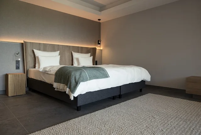 Design, Studio, Suite, King Bed، Hotel Vierjahreszeiten Iserlohn 2/6
