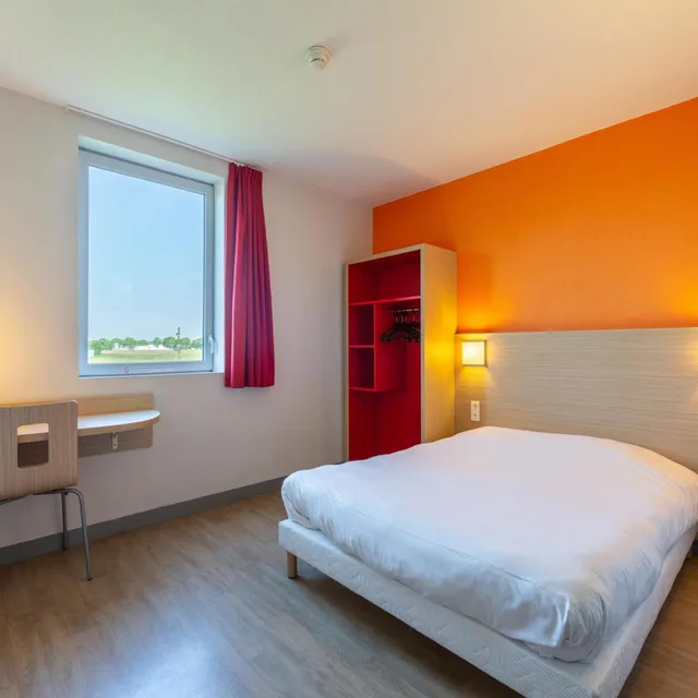 غرفة بسرير مزدوج، Hotel Premiere Classe Chartres Barjouville 1/10