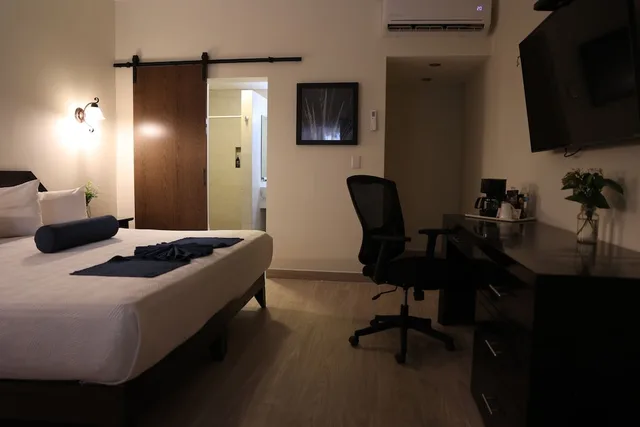 غرفة تنفيذية بسرير كينج، Hotel Del Rio 8/9