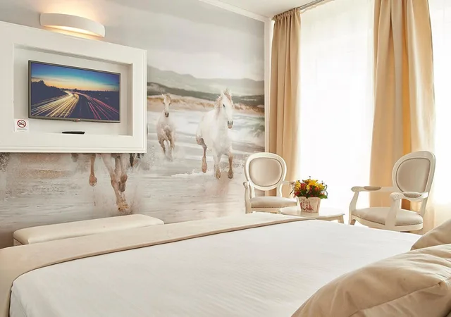 Deluxe, King Bed, River View, Continental Forum Oradea 9/10