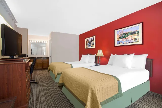 غرفة قياسية بسريرين مزدوجين، Baymont By Wyndham Brunswick Ga 2/8