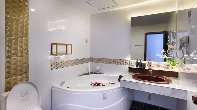 Vip, King Bed, Balcony، Orussey One Boutique 2/2