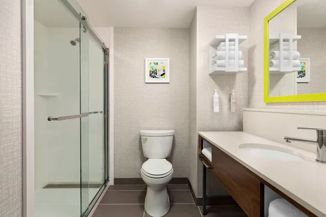 جناح بسرير كينج مع أريكة، Hampton Inn & Suites Oroville 3/3