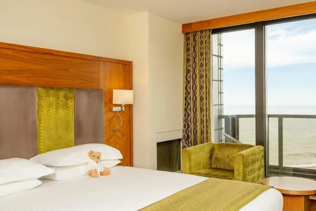 غرفة بريميوم بسرير مزدوج بإطلالة على البحر، The View Hotel 5/10