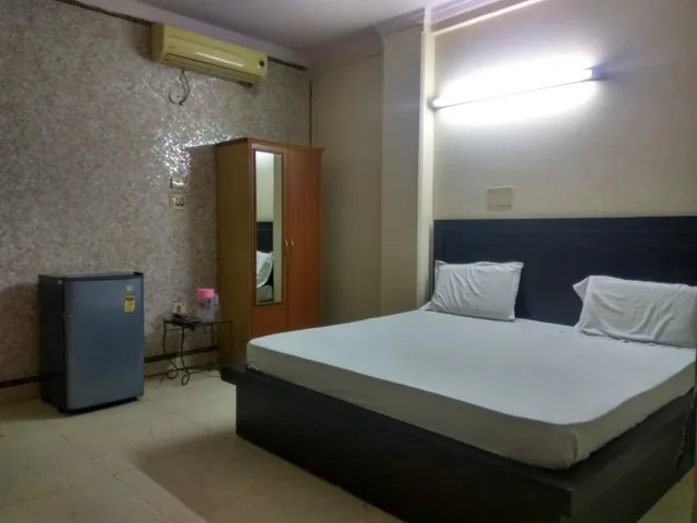 غرفة ديلوكس بسرير مزدوج، PEARL PLAZA 1/3