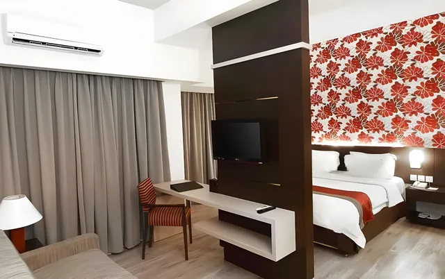 غرفة ديلوكس بسريرين منفصلين، Solo Paragon Hotel And Residences 2/2