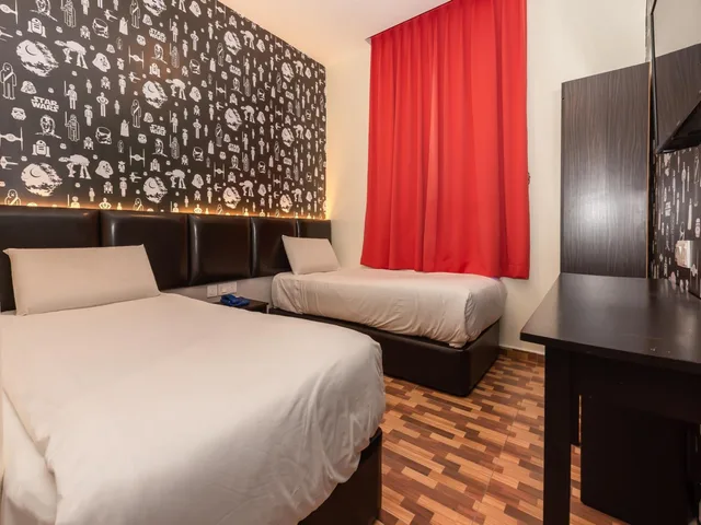 Standard, Twin Beds, Goldcity Hotel 1/2