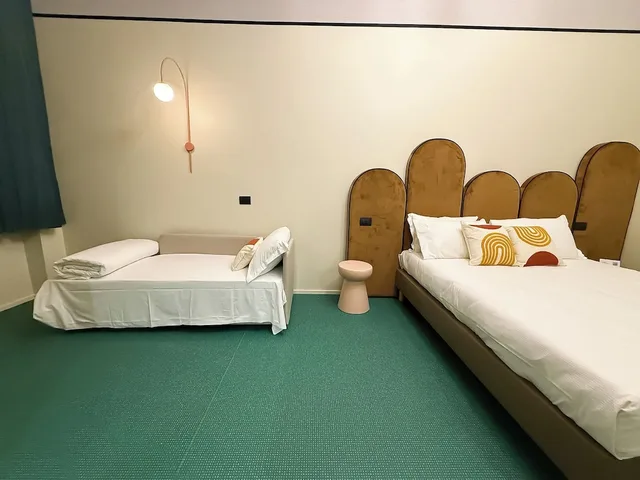 Luxury, Twin Beds, Queen Bed, Sofa, QUO Milano 4/10