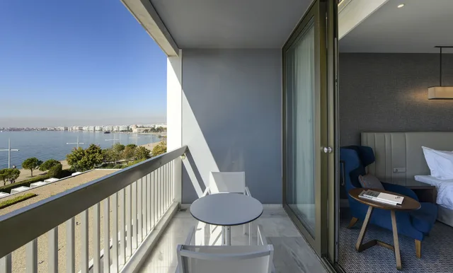 غرفة بريميوم بسريرين منفصلين بإطلالة على البحر، Makedonia Palace, WorldHotels Luxury 4/4