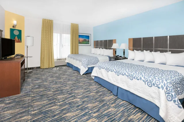 جناح استوديو بسريرين كينج، Days Inn & Suites by Wyndham Lubbock Medical Center 1/4