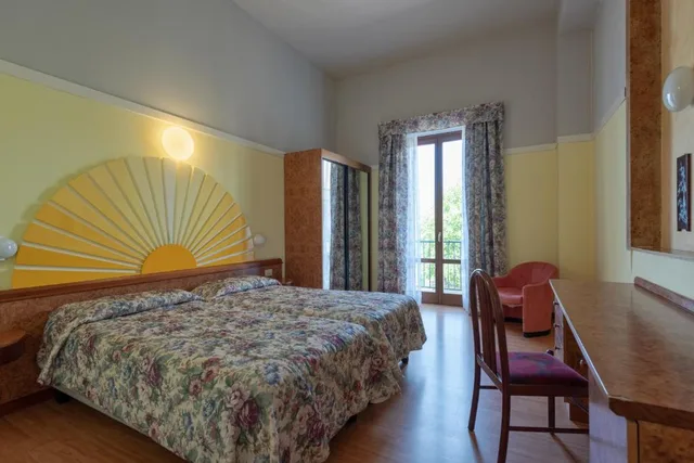 غرفة أساسية بسرير مزدوج أو سريرين منفصلين، Park Hotel Jolanda 1/3