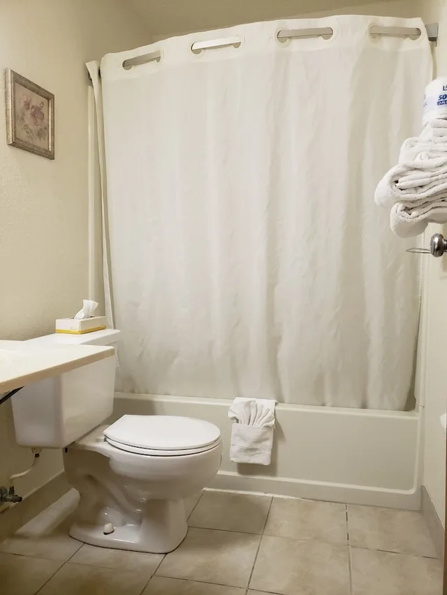 غرفة بسريرين مزدوجين، Americas Best Value Inn & Suites International Falls 7/8