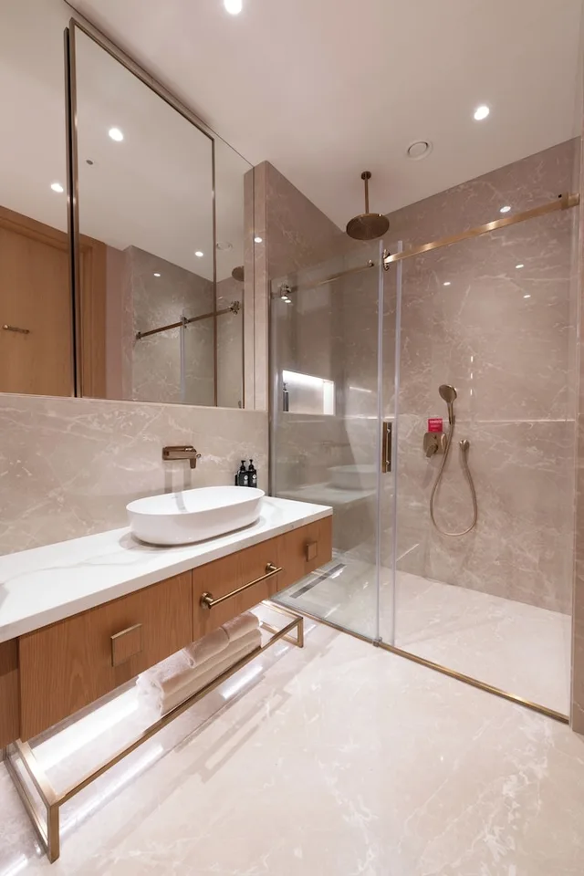 غرفة بريميوم بسرير مزدوج، Ramada Plaza By Wyndham Istanbul City Center 4/5