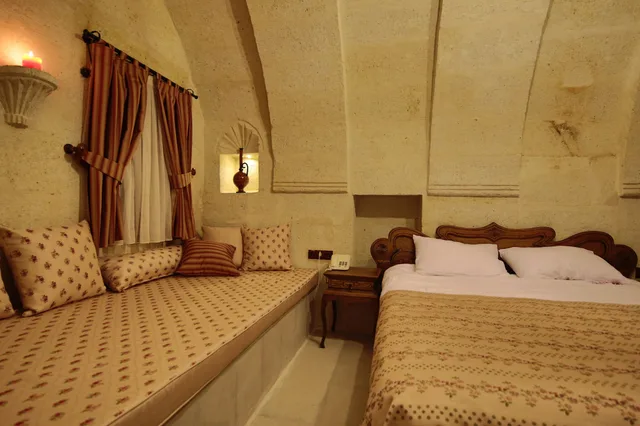 Deluxe, King Bed, FAIRYLAND CAVE HOTEL 3/4