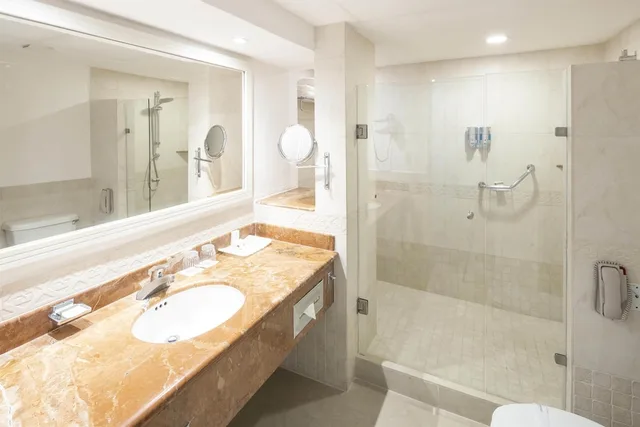 غرفة بسريرين مزدوجين بشرفة، Occidental Costa Cancun 10/10