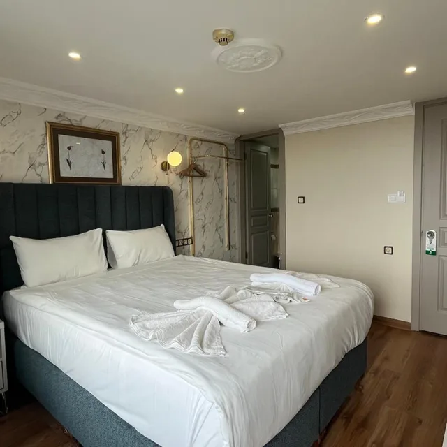 غرفة ديلوكس بسرير مزدوج بشرفة، Tulip House 1/10
