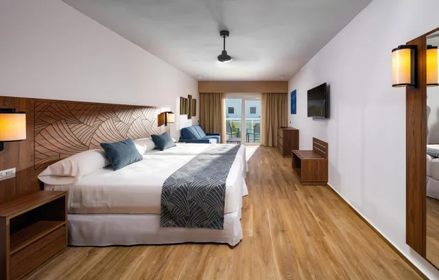 غرفة عائلية بسريرين مزدوجين بإطلالة على البحر، Riu Montego Bay - Adults Only - All Inclusive 2/5