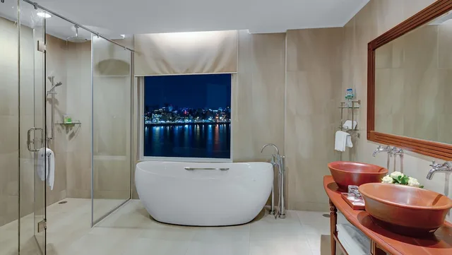 غرفة بريميير بسريرين منفصلين، Sokha Phnom Penh Hotel 9/10