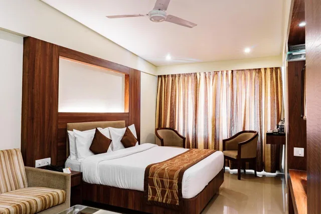 Executive, Double Bed, Valley View، Valley View Beacon Resort, Mahabaleshwar 1/1