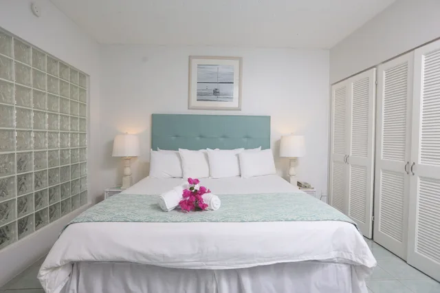 Classic, Suite, Harmony Suites 1/4