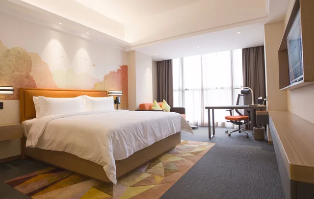 غرفة ديلوكس بسرير كوين، Hampton By Hilton Guilin Lingui 2/3