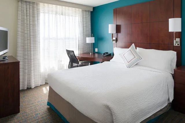 1 Bedroom, Suite, King Bed, Sofa, Accessible, Residence Inn San Diego Oceanside 2/7