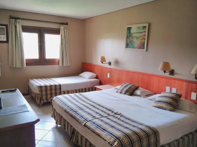 غرفة عائلية ثلاثية بسرير مزدوج وسرير فردي، Marcopolo Suites Iguazu 3/10